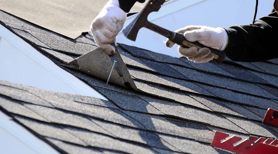 Professional gutter cleaning in Stanford, CA